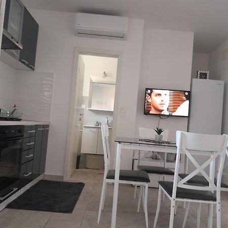 Roko Lägenhet Zadar Exteriör bild