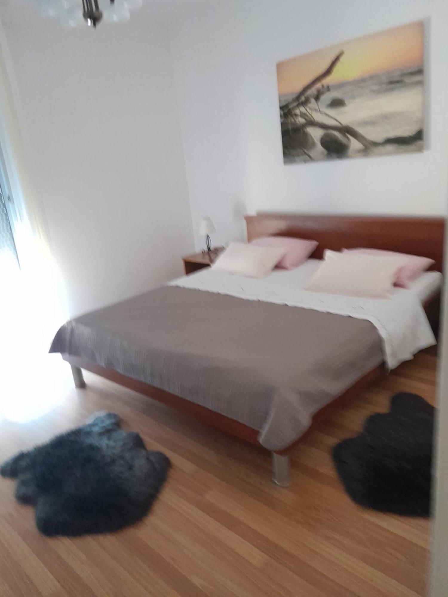 Roko Lägenhet Zadar Rum bild