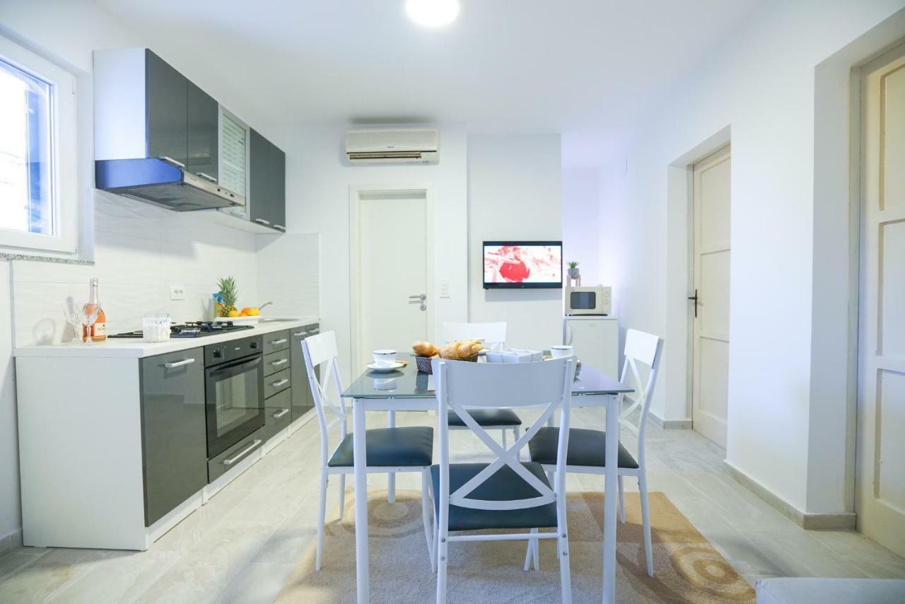 Roko Lägenhet Zadar Exteriör bild